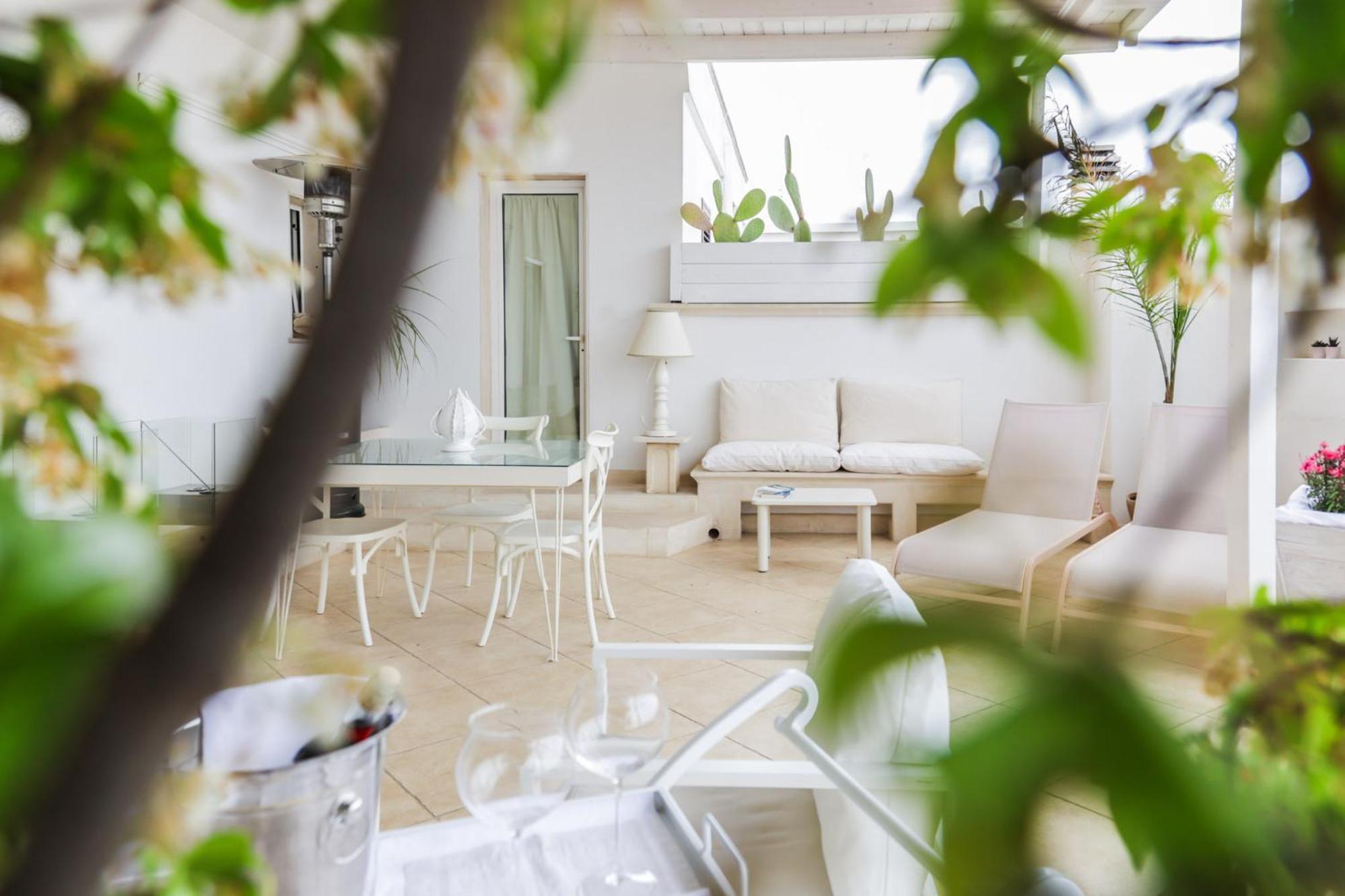 Sea Suites 乌真托 外观 照片